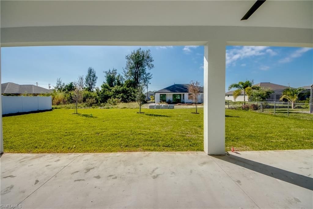 1720 SW 3rd St, Cape Coral, FL 33991 Photo