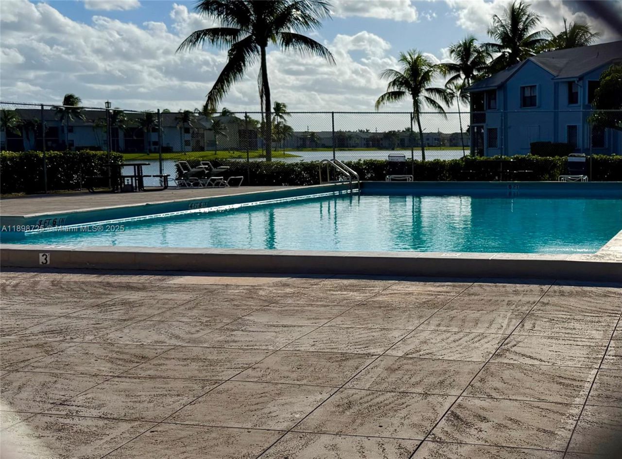 1071 Adams Ave, Unit 1071J, Homestead, FL 33034 Photo