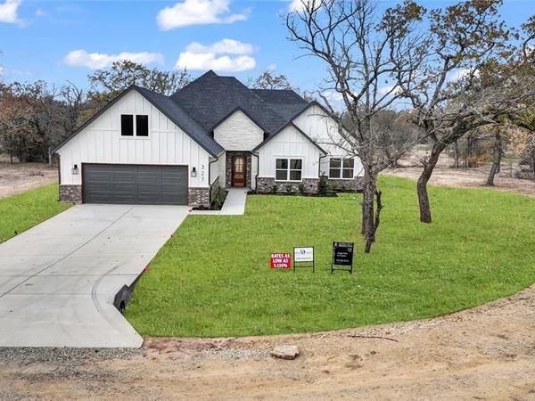 327 Rita Ridge Court, Millsap, TX 76066