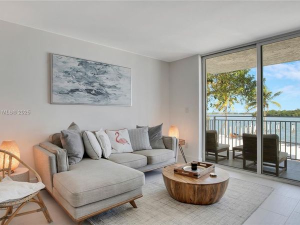 750 NE 64th St, Unit B204, Miami, FL 33138