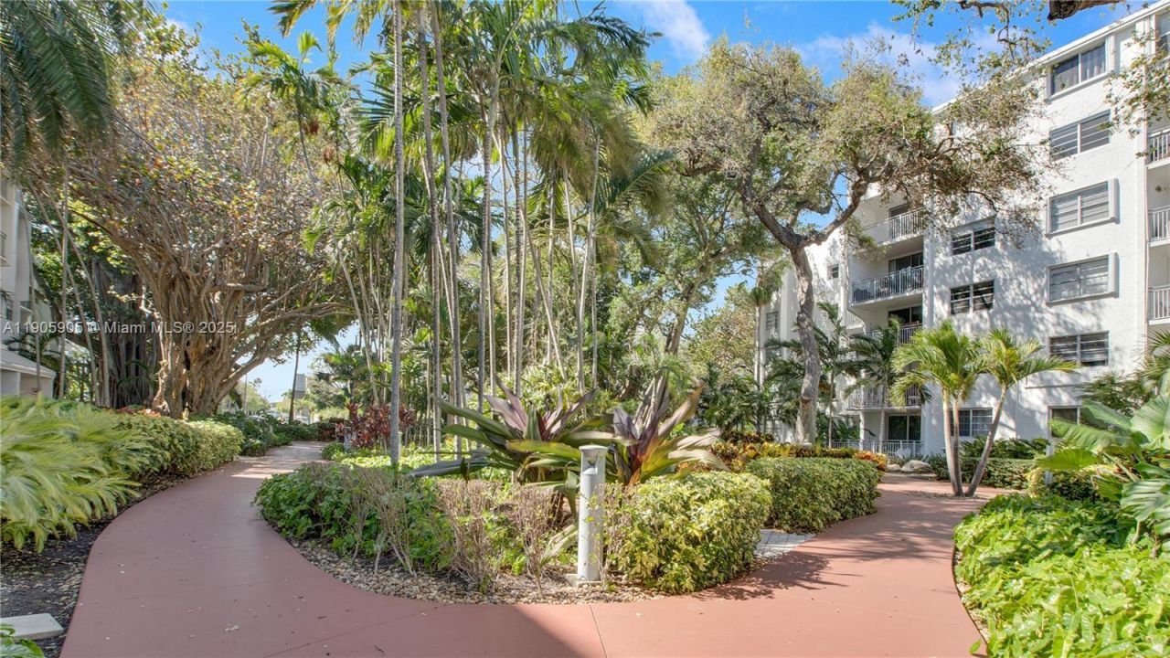 750 NE 64th St, Unit B204, Miami, FL 33138 Photo