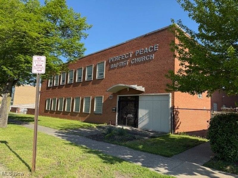 12001 Shaker Boulevard, Cleveland, OH 44120 Photo 2