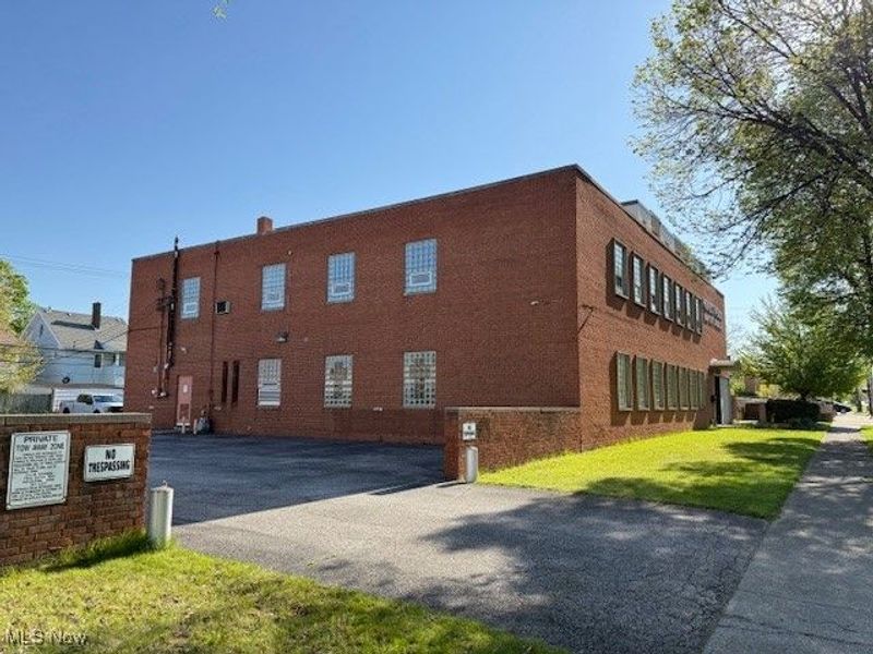 12001 Shaker Boulevard, Cleveland, OH 44120 Photo 4