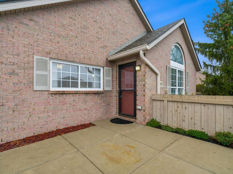 8482 Taylor Chase Drive, Reynoldsburg, OH 43068 Photo 4