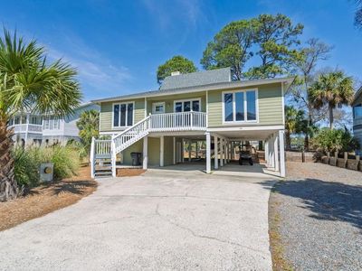 60 Rice Lane, Edisto Beach, SC 29438
