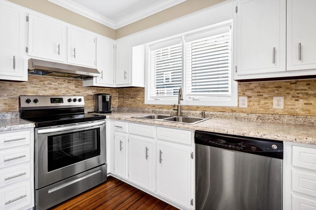 60 Rice Lane Photo 10