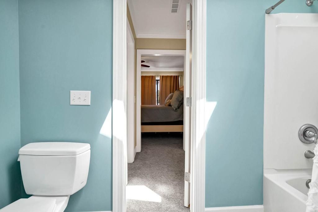 60 Rice Lane Photo 15