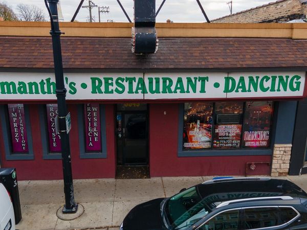 5549 W Belmont Avenue, Chicago, IL 60641