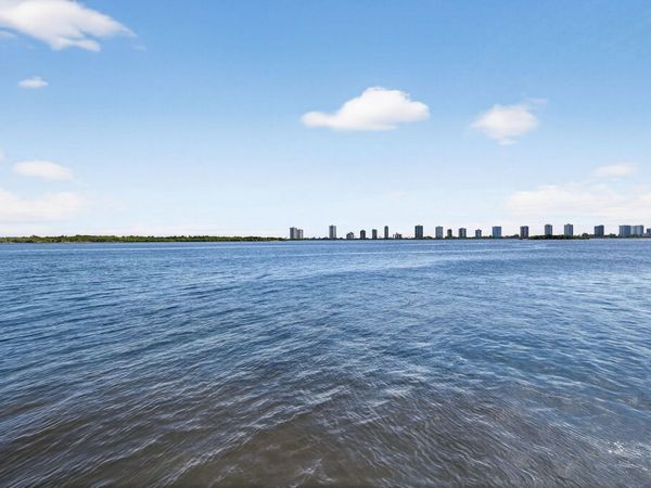 105 Paradise Harbour Boulevard, Unit 102, North Palm Beach, FL 33408