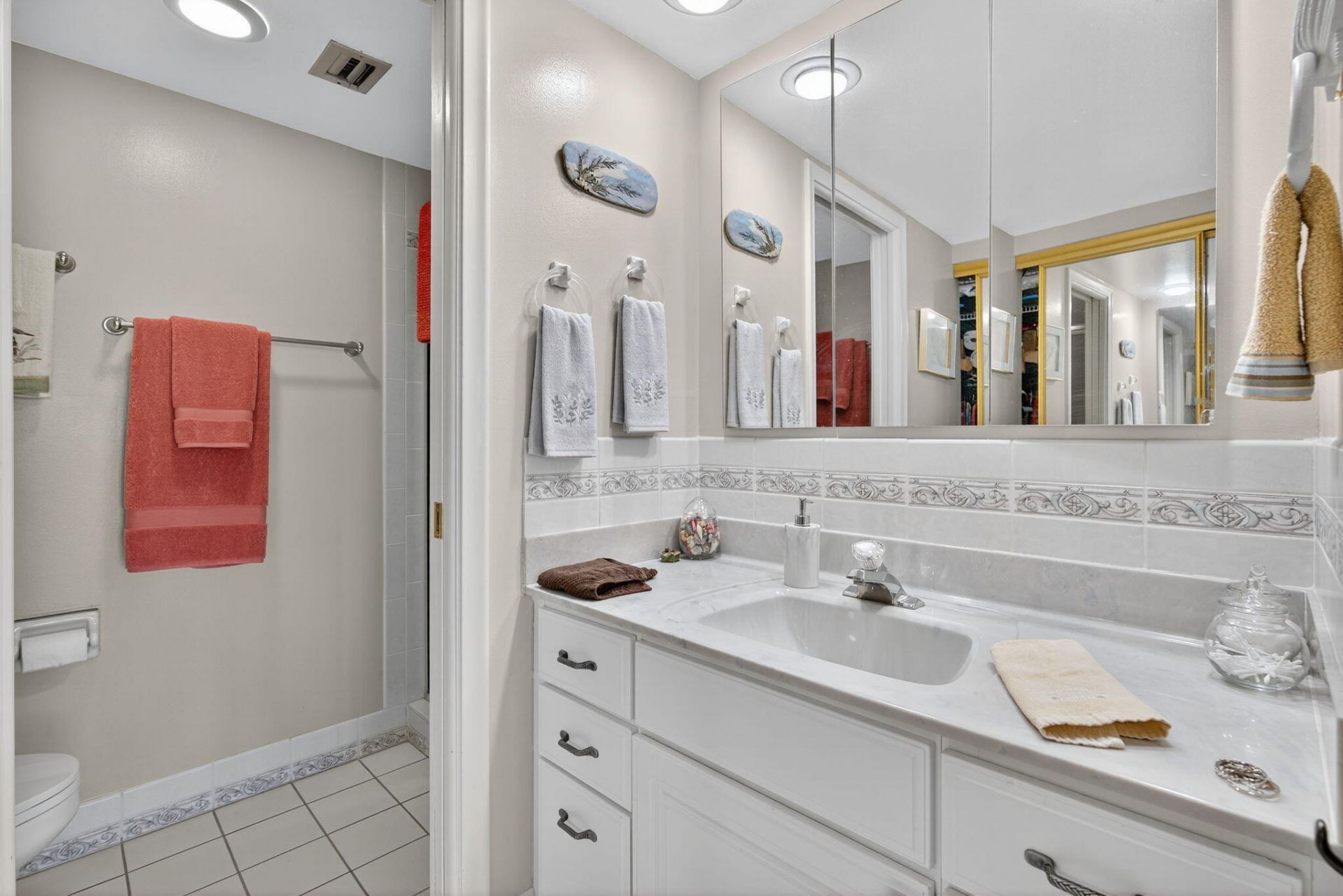 105 Paradise Harbour Boulevard, Unit 102, North Palm Beach, FL 33408 Photo