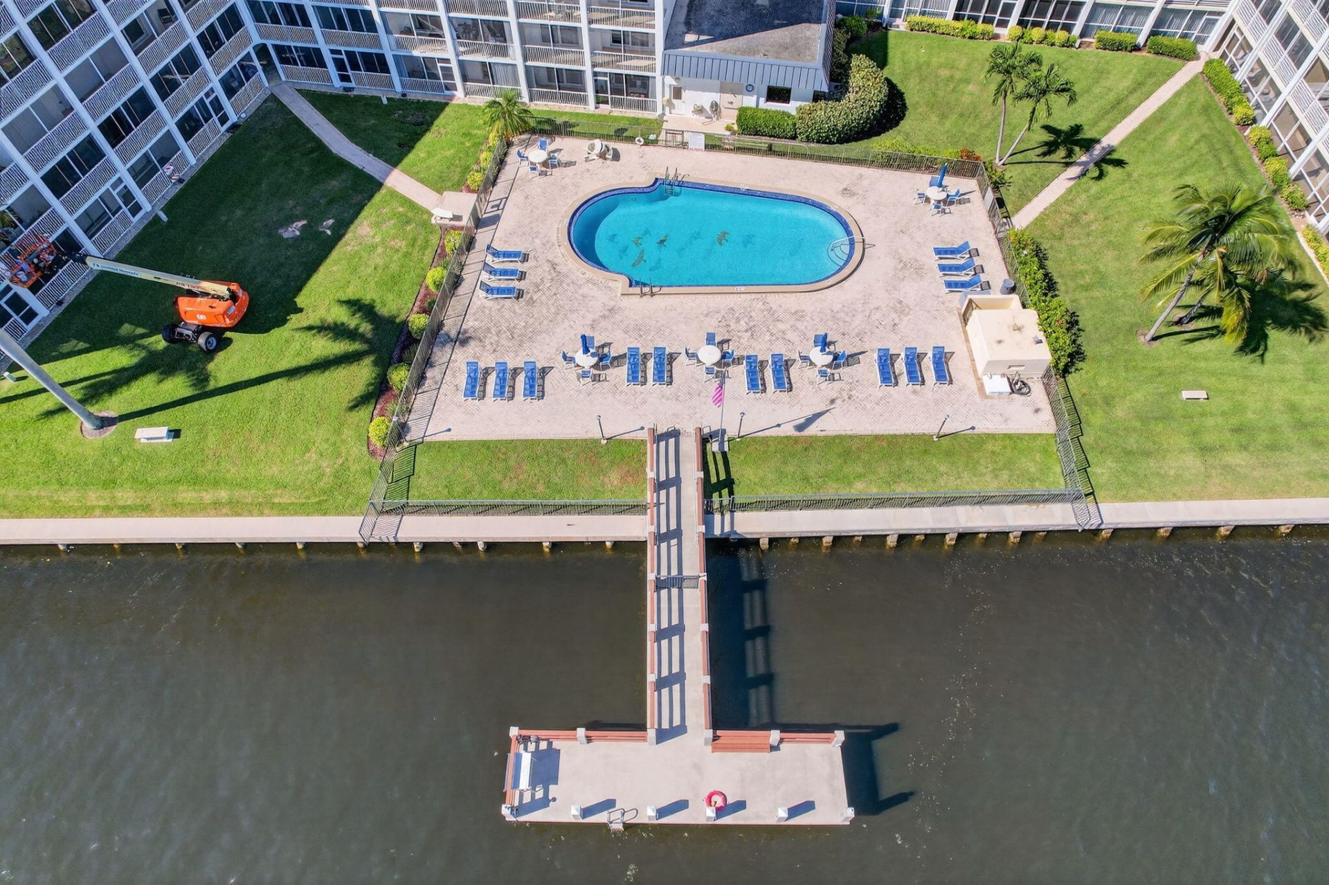 105 Paradise Harbour Boulevard, Unit 102, North Palm Beach, FL 33408 Photo