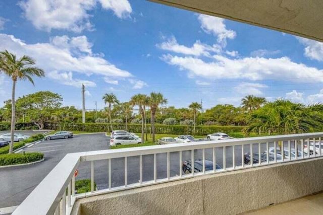 5550 N Ocean Drive, Unit 2b, Singer Island, FL 33404 Photo