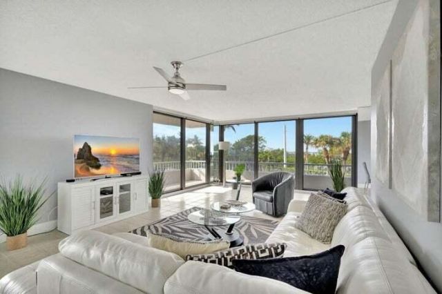 5550 N Ocean Drive, Unit 2b, Singer Island, FL 33404 Photo