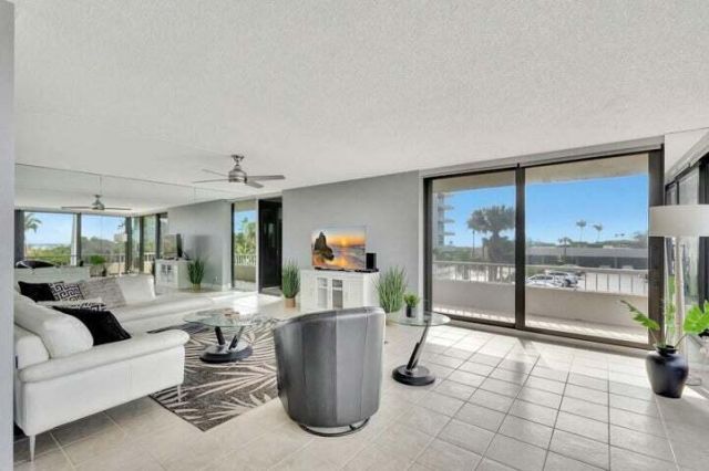 5550 N Ocean Drive, Unit 2b, Singer Island, FL 33404 Photo