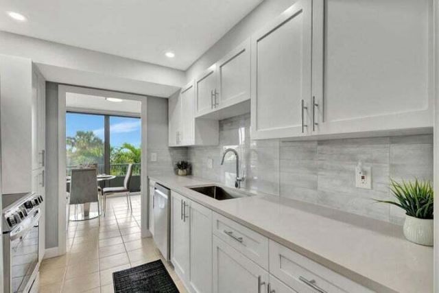 5550 N Ocean Drive, Unit 2b, Singer Island, FL 33404 Photo