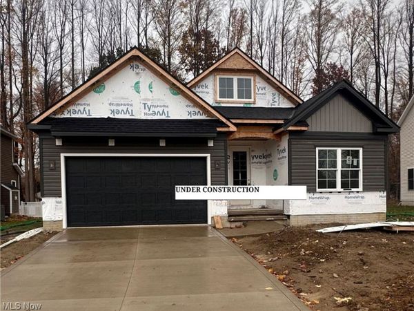 9159 Dove Lane, Mentor, OH 44060