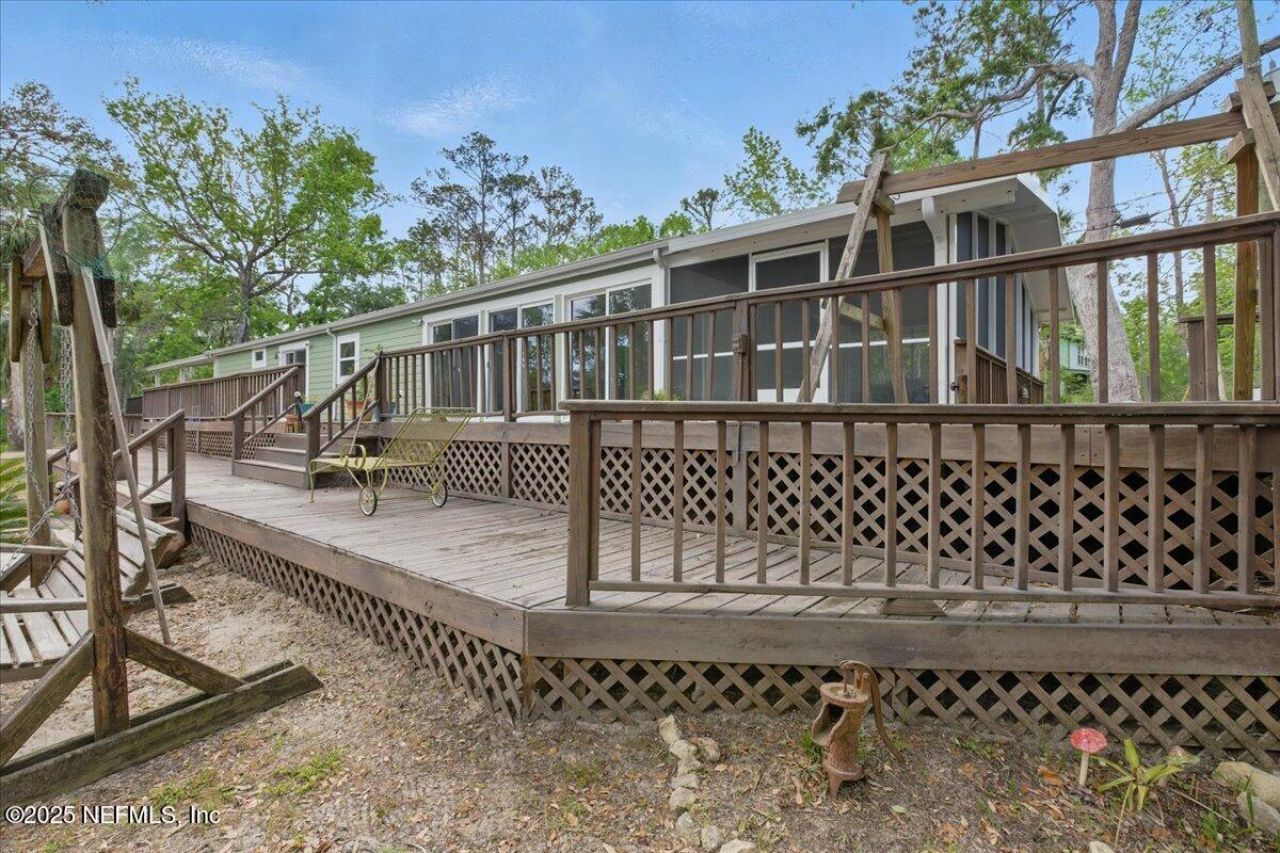 1418 Palm Street Ne, Steinhatchee, FL 32359 Photo