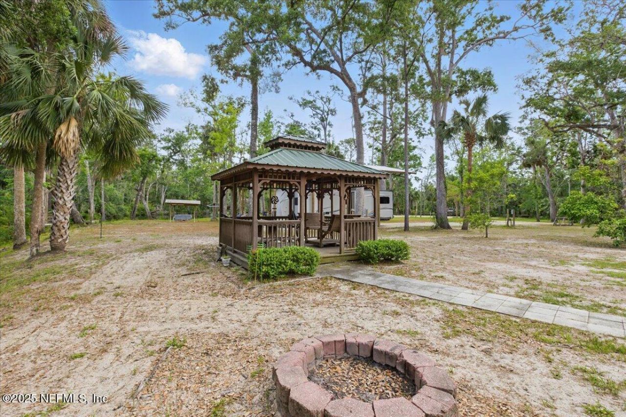 1418 Palm Street Ne, Steinhatchee, FL 32359 Photo