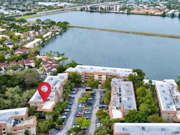 461 Ives Dairy Rd, Unit 402-2, Miami, FL 33179