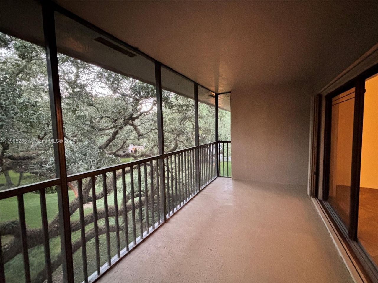 461 Ives Dairy Rd, Unit 402-2, Miami, FL 33179 Photo