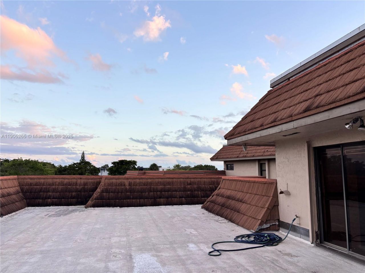 461 Ives Dairy Rd, Unit 402-2, Miami, FL 33179 Photo