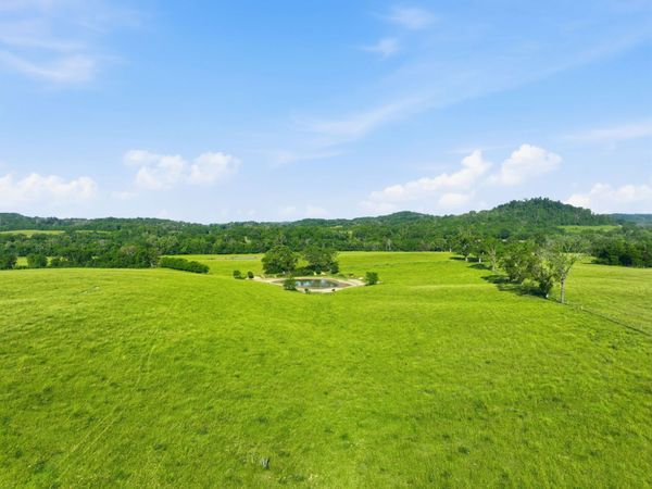 7 Deshea Creek Rd, Gallatin, TN 37066