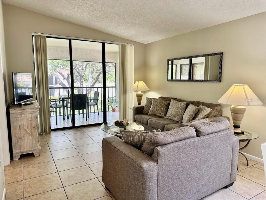 4410 47th Avenue W, Unit 204, Bradenton, FL 34210 Photo