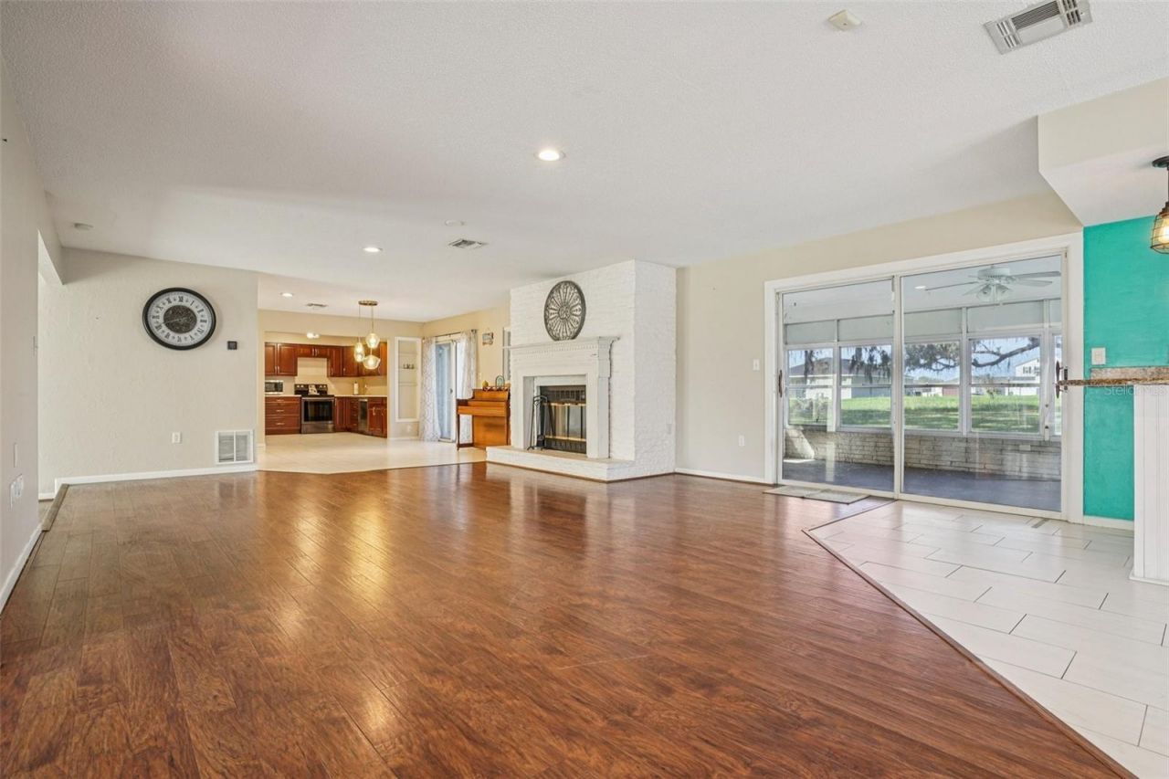 33651 Overton Drive, Leesburg, FL 34788 Photo