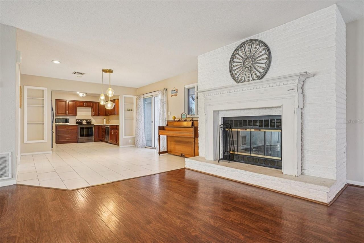 33651 Overton Drive, Leesburg, FL 34788 Photo