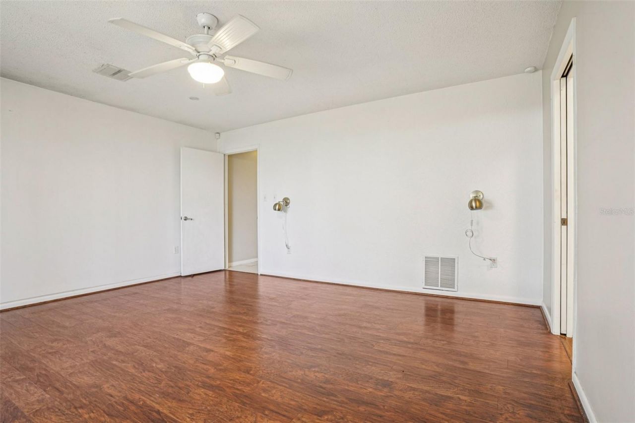 33651 Overton Drive, Leesburg, FL 34788 Photo