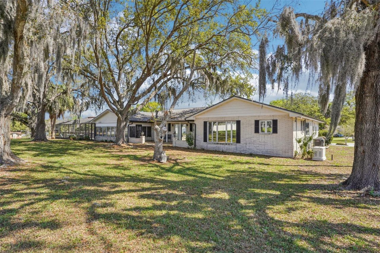 33651 Overton Drive, Leesburg, FL 34788 Photo