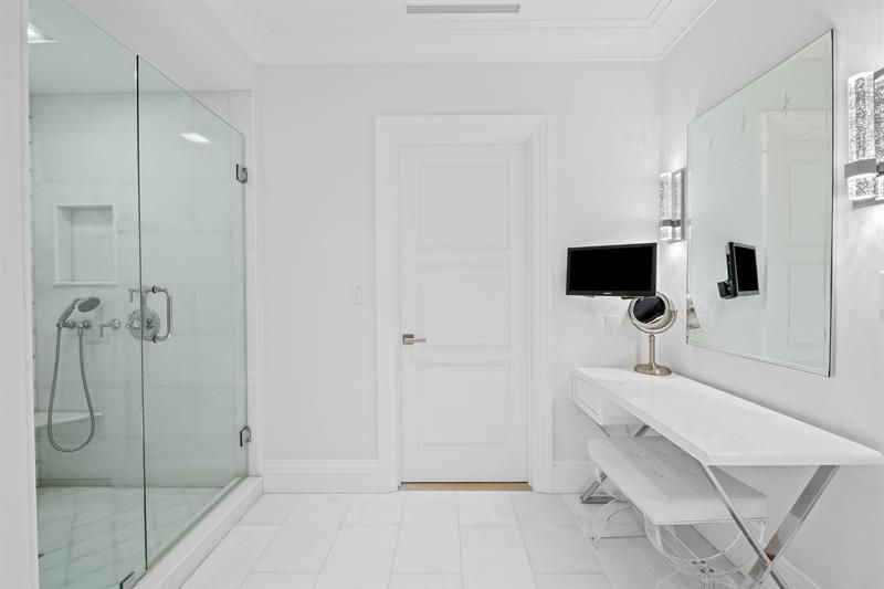 150 Kings Rd, Palm Beach, FL 33480 Photo