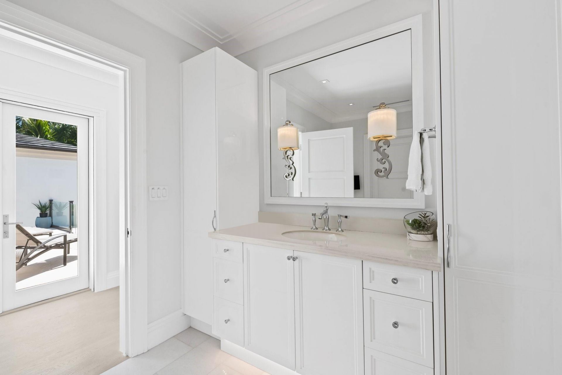 150 Kings Road, Palm Beach, FL 33480 Photo