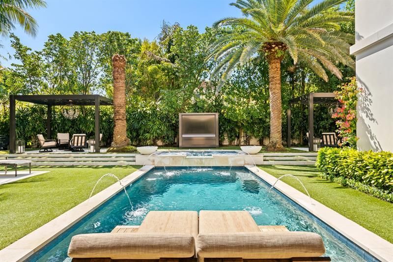 150 Kings Rd, Palm Beach, FL 33480 Photo