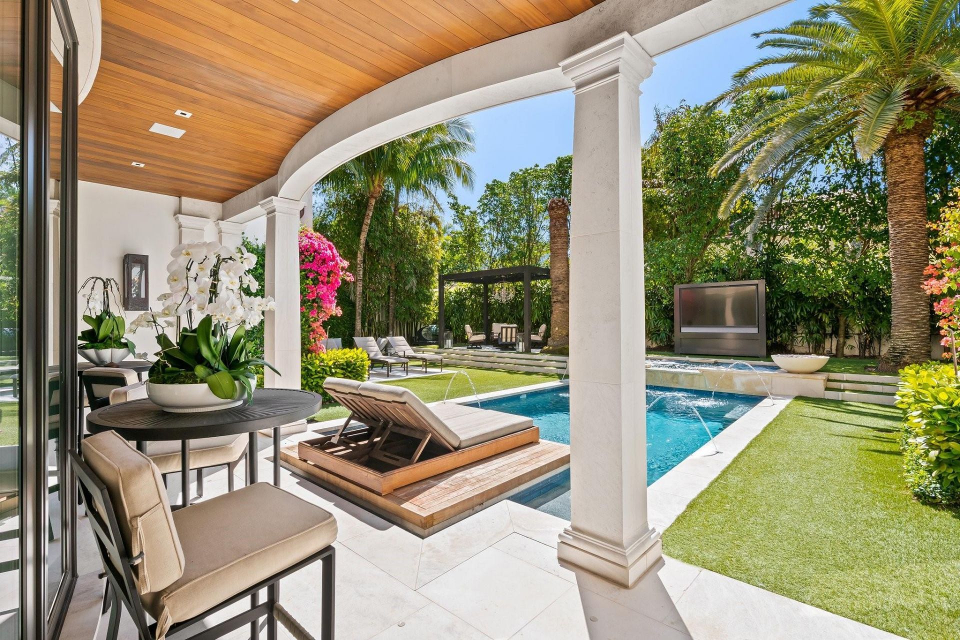 150 Kings Road, Palm Beach, FL 33480 Photo