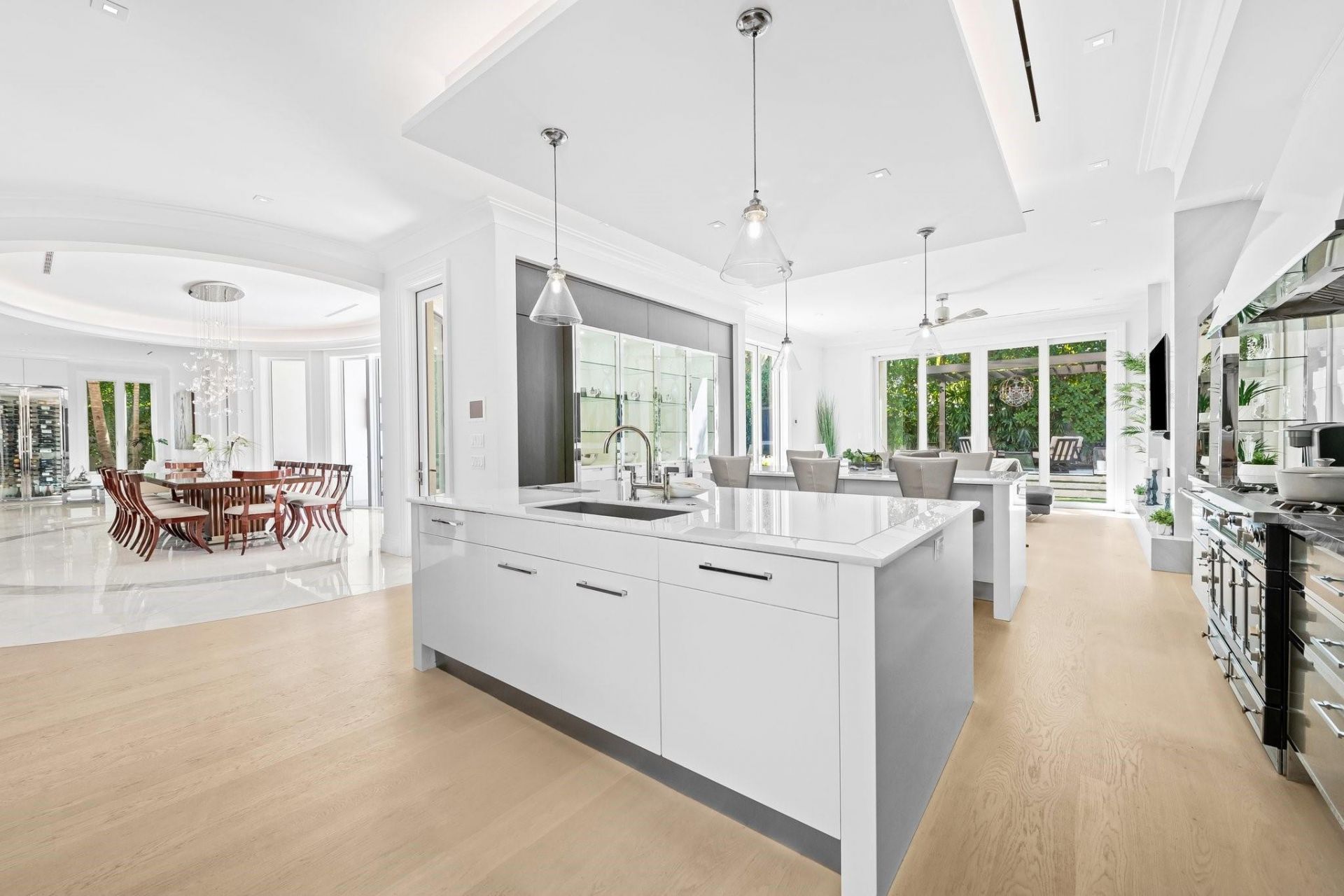 150 Kings Road, Palm Beach, FL 33480 Photo