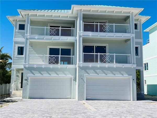 105 Desota Street, Hutchinson Island, FL 34949