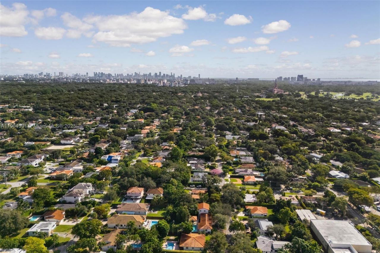 6040 SW 29th St, Miami, FL 33155 Photo