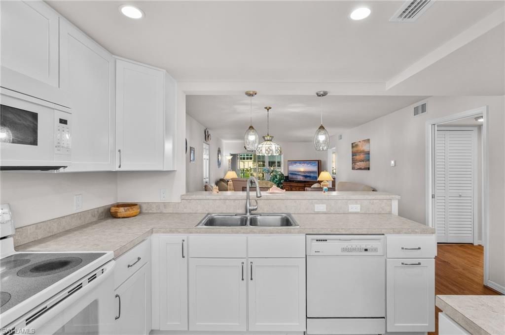 1661 Edith Esplanade, Unit 102, Cape Coral, FL 33904 Photo