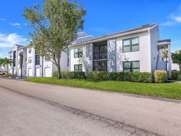 13605 Eagle Ridge DR, Unit 1725, FORT MYERS, FL 33912