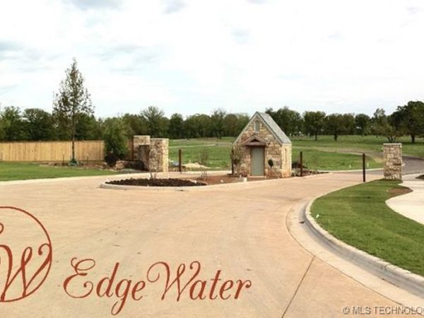 972 Seagrove Way , Tahlequah, OK 74464