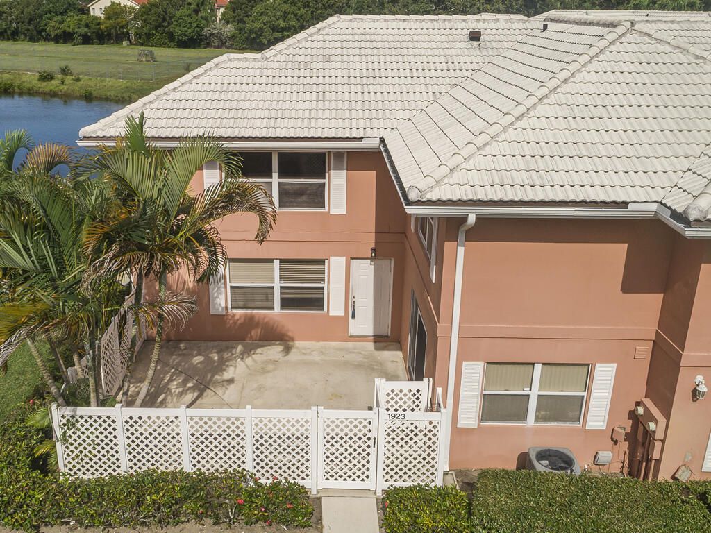 1923 Stratford Way, West Palm Beach, FL 33409 Photo