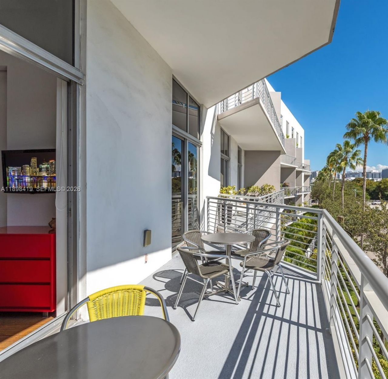 2001 Meridian Ave, Unit 404, Miami Beach, FL 33139 Photo