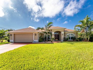 133 MARINER LANE, ROTONDA WEST, FL 33947