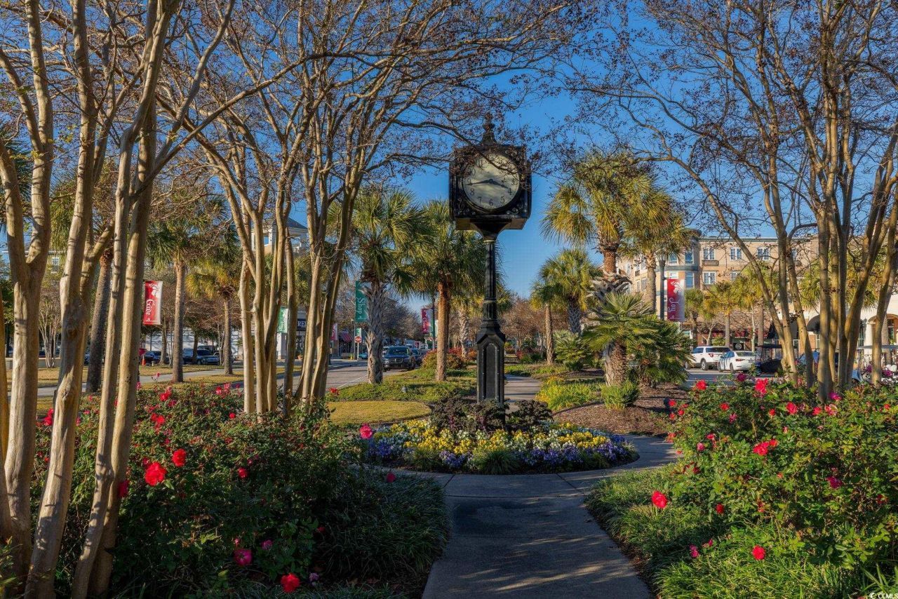 2595 Orion Loop Photo 31