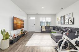 2595 Orion Loop photo 4