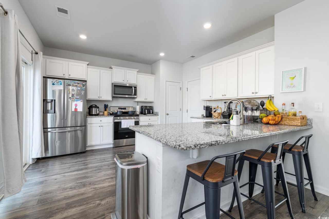 2595 Orion Loop Photo 6