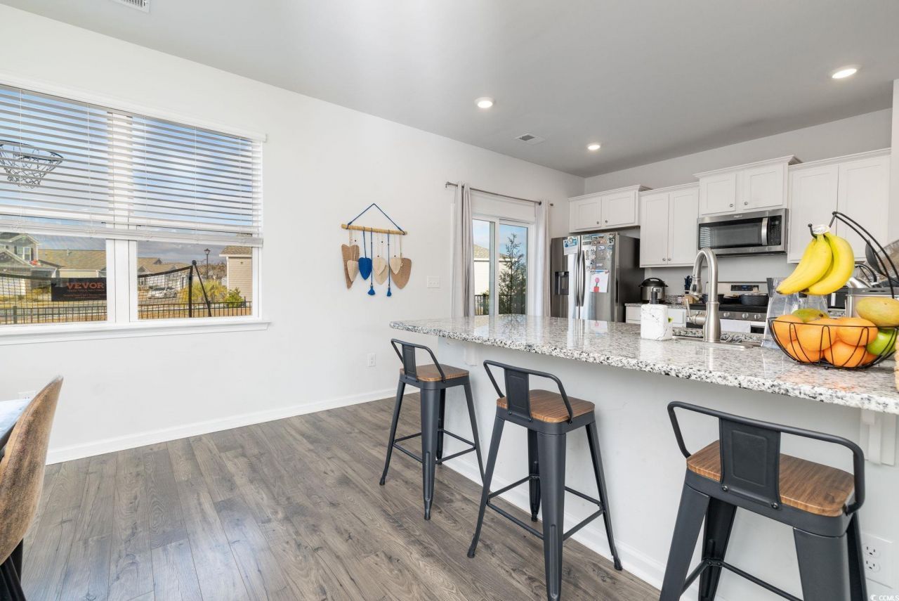 2595 Orion Loop Photo 7