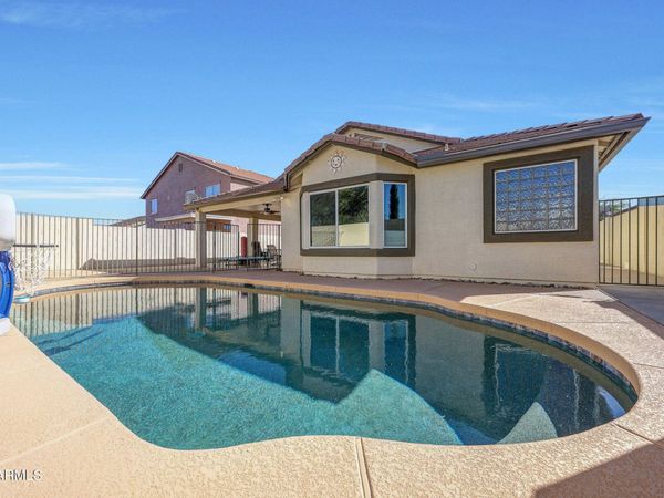 17520 W CARIBBEAN Lane, Surprise, AZ 85388