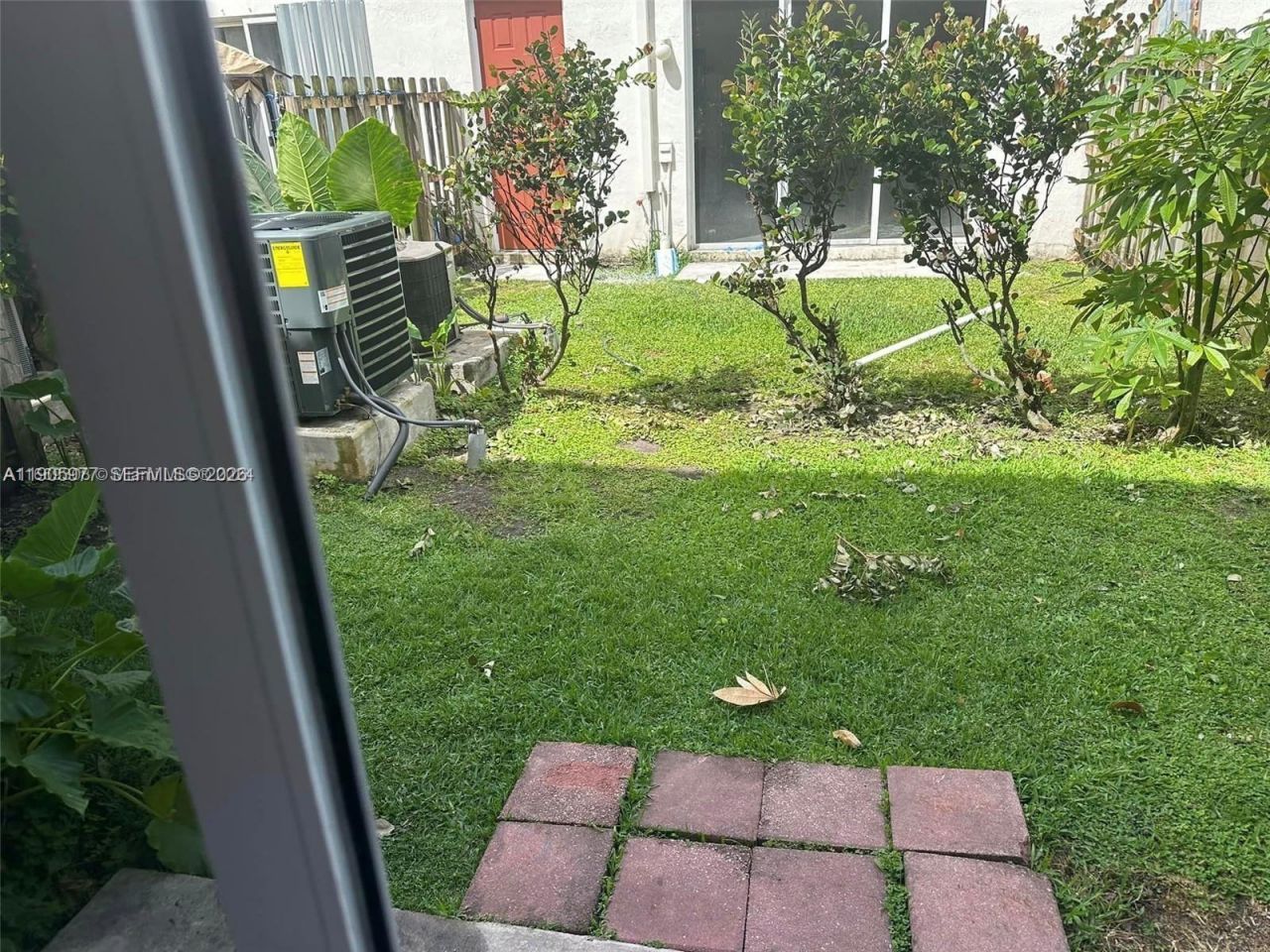 1040 NE 42nd Pl, Homestead, FL 33033 Photo